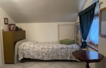 Villa bifamiliare via dei Castelli Romani, Centro, Rocca di Papa